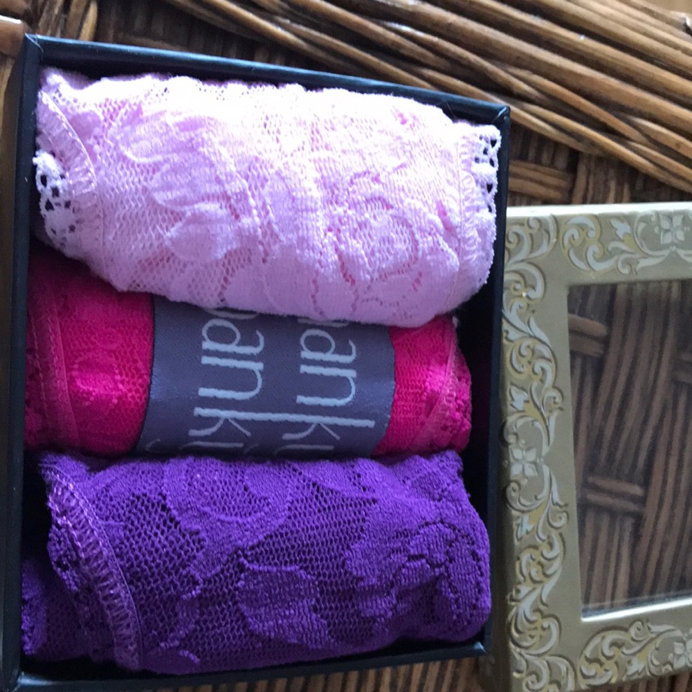 Hanky Panky Three-Pack of The Original Thong NWOT